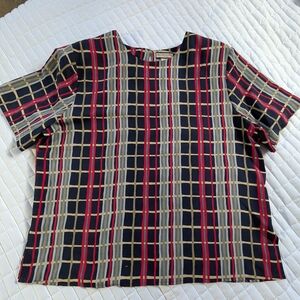 Notations geometric blouse